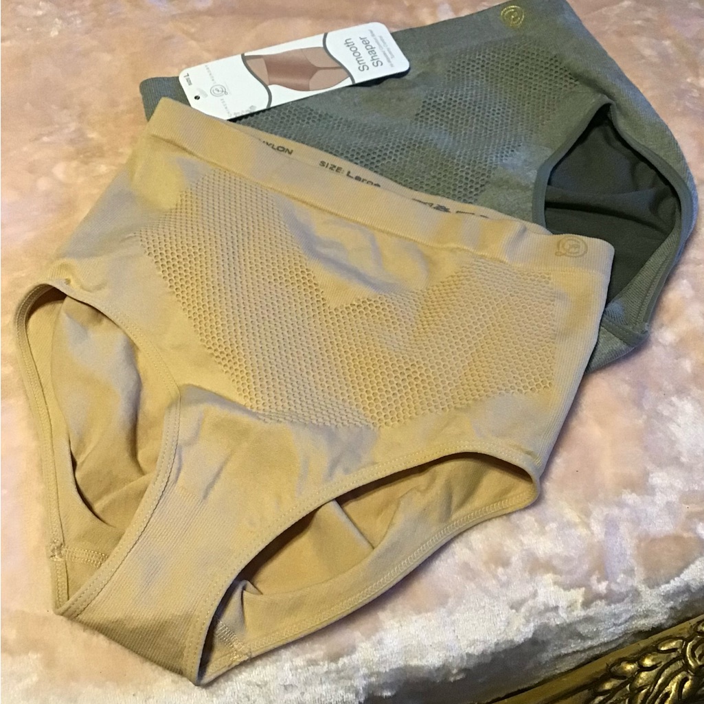 Bnwt Smooth Shaper Tummy Control Briefs